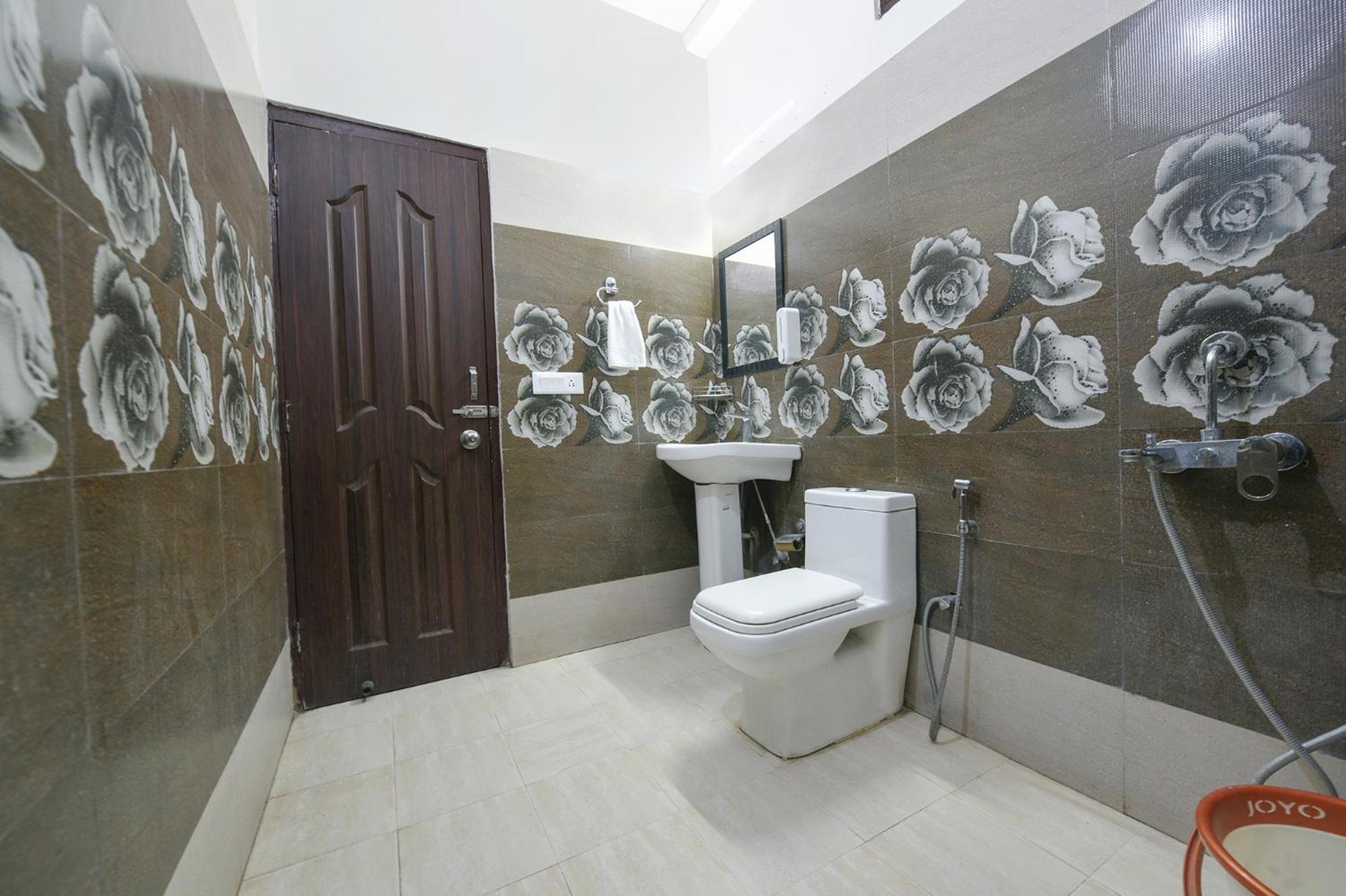 Fabhotel Kempty Lake Resort Mussoorie Esterno foto