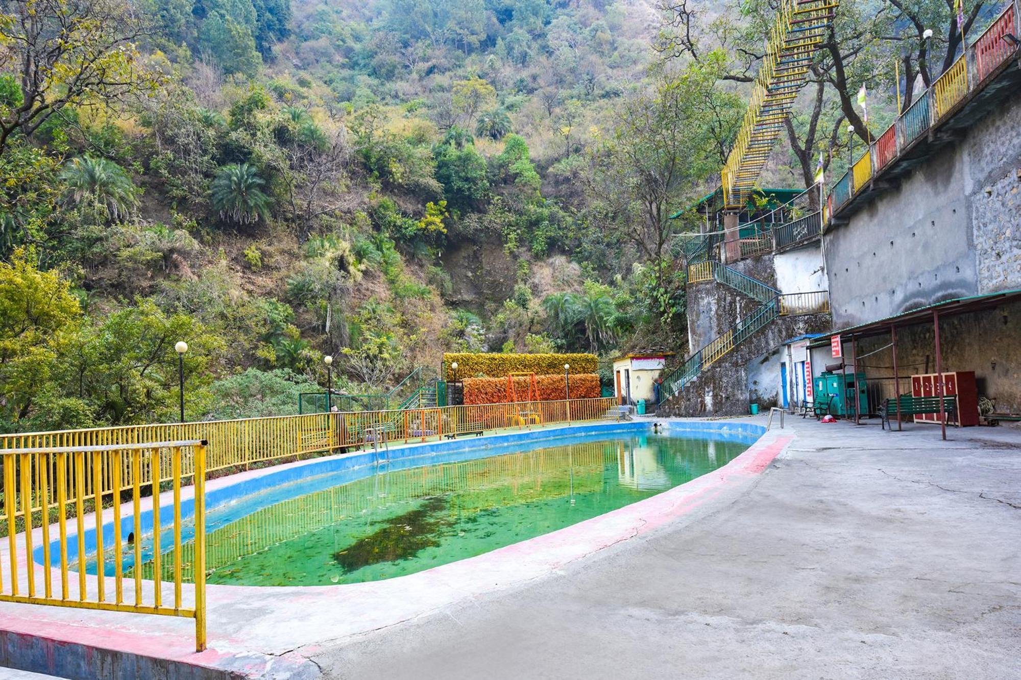 Fabhotel Kempty Lake Resort Mussoorie Esterno foto
