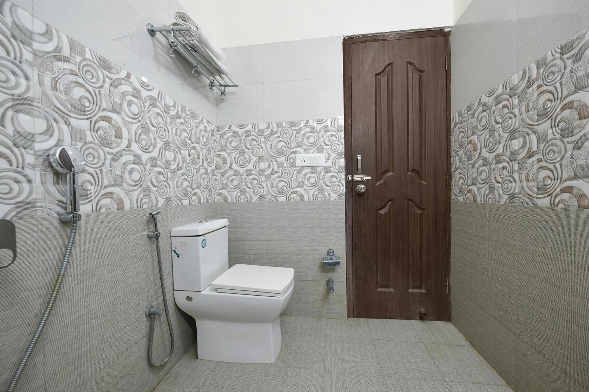 Fabhotel Kempty Lake Resort Mussoorie Esterno foto